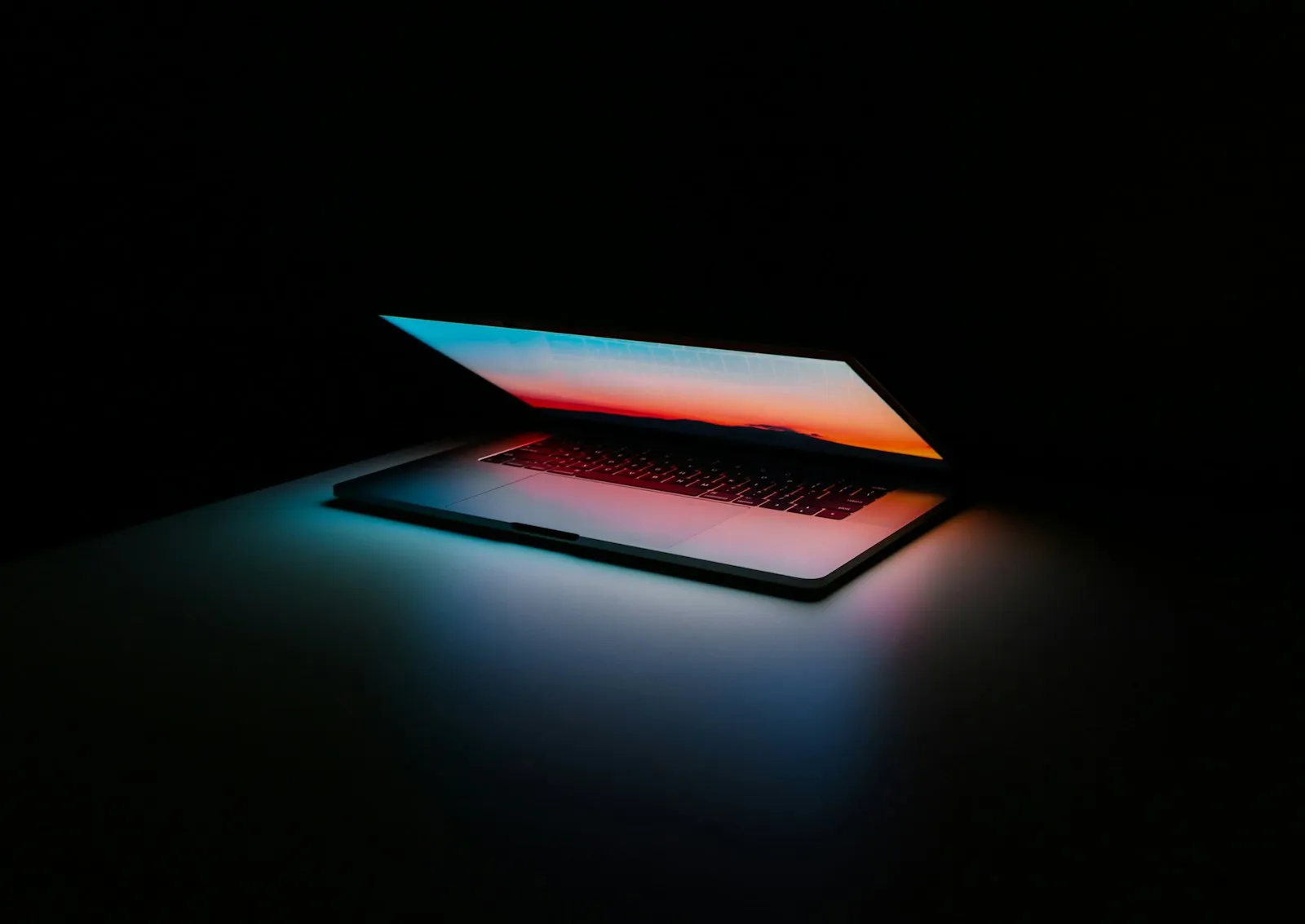 Holo3.1: Pulling the Computer-Use Agent Back Onto Your Own Machine
